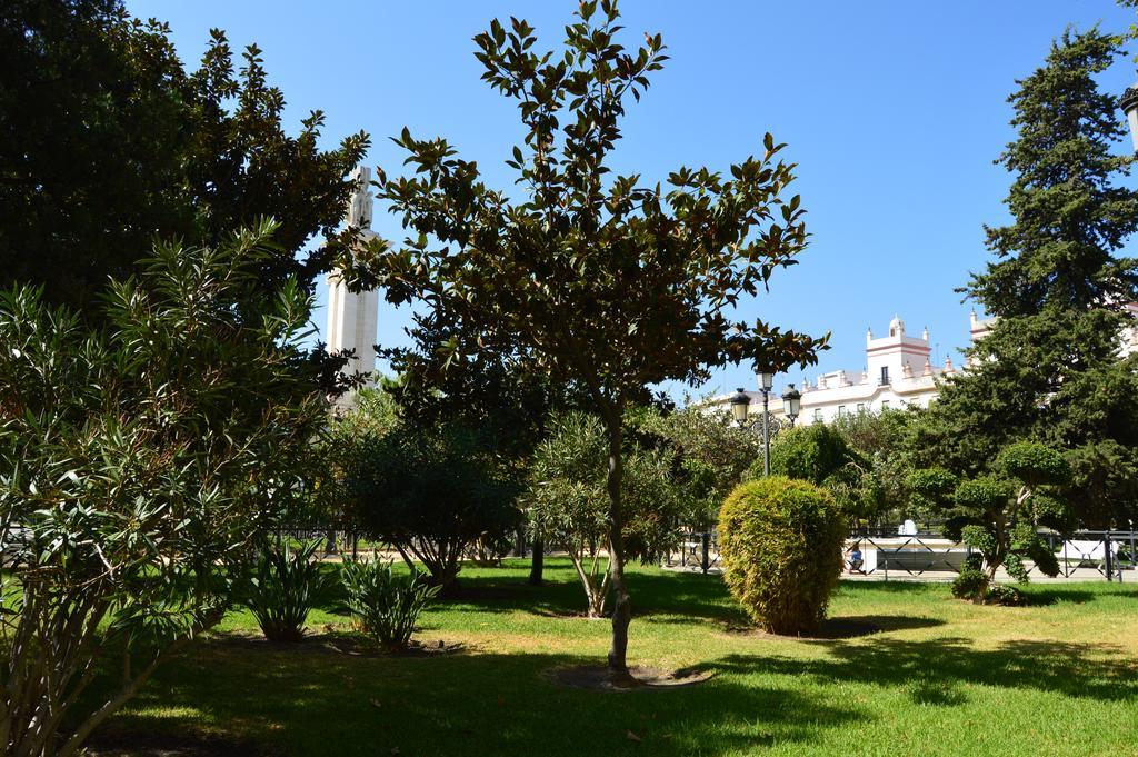 Apartamento El Baluarte Cadiz Exterior photo